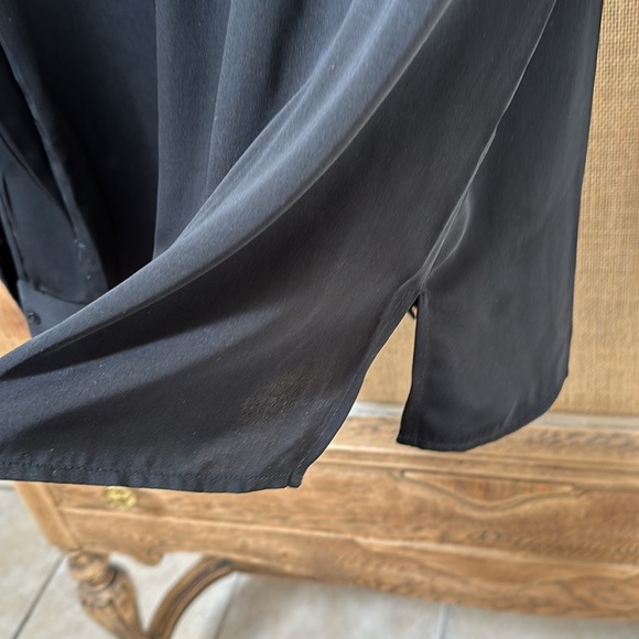 NWOT Silky Blouse - Picture 6 of 7